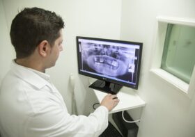 Į ką pacientai atsižvelgia rinkdamiesi odontologą? Tyrimo duomeninis paremta informacija